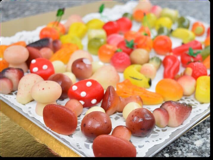 Moulages pâte d'amande